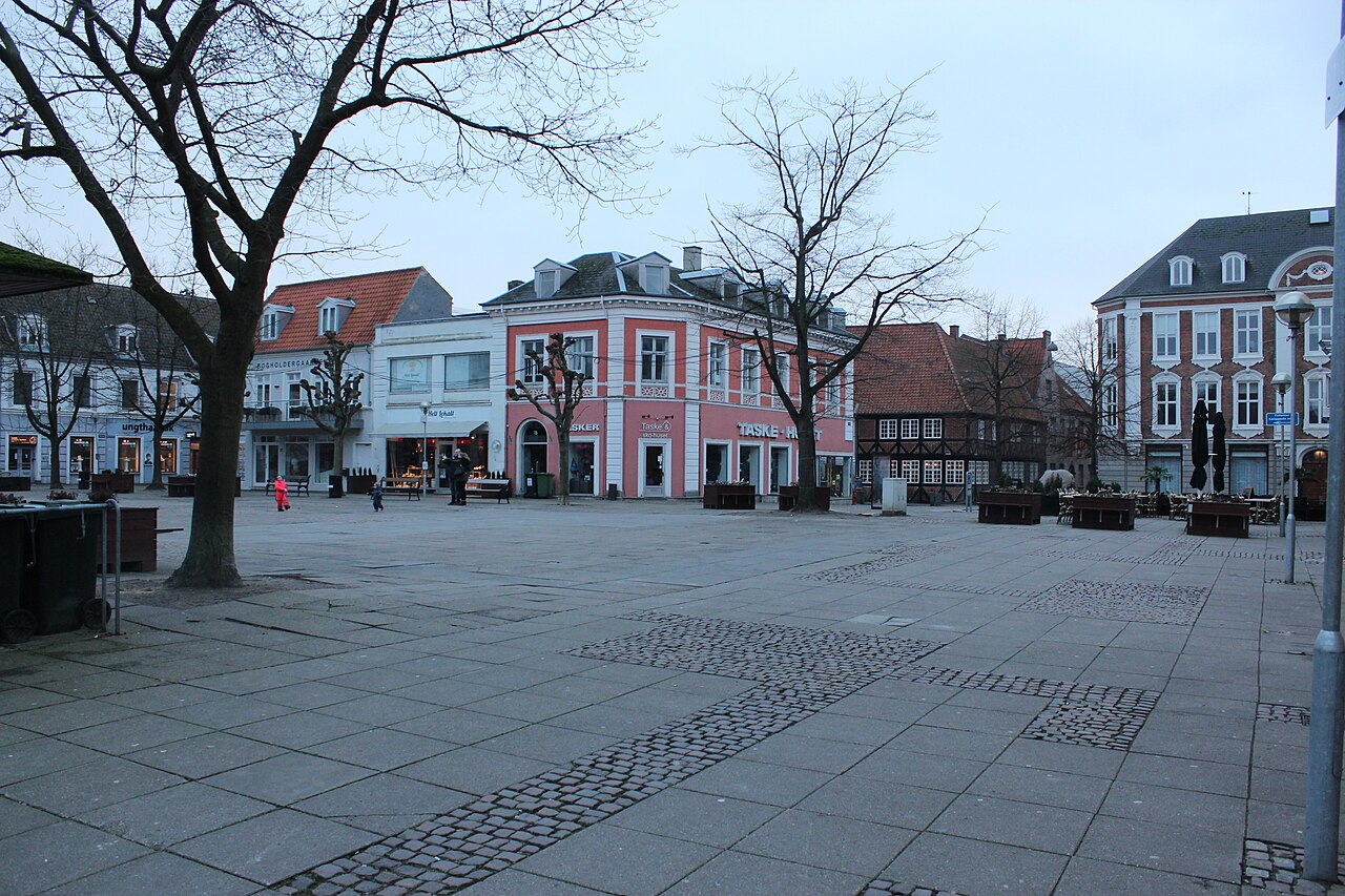 Dele foldere ud i Kettinge og på Tovet i Nykøbign F.